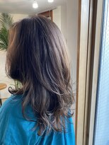 グロウ(gllow)&nbsp;アッシュブラウン_ウルフカット