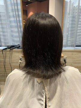 リーオオサカ(Lee Osaka) グレージュカラー