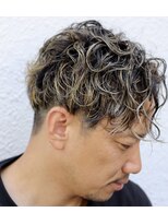 ガット ヘアー(GAT HAIR) メンズ　ハイライト　パーマ