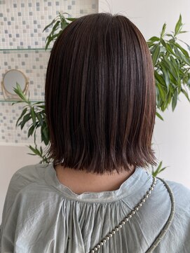 アトレバイクリッパー(Attrait by Clipper) ◯ぷつっとボブ◯ パープル/ベージュ/イルミナカラー　9月