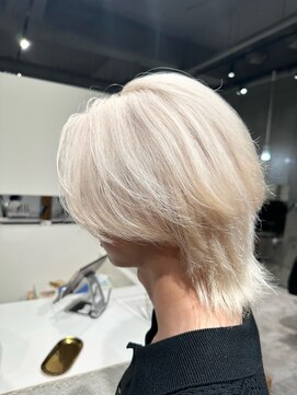 モニカ(MONIQA) メンズホワイト