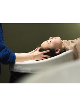 【千里中央】疲れを癒す極上SPAで、乾燥で気になる頭皮や髪を同時にケア♪心も体も癒されてください◎
