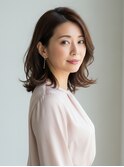 清楚な雰囲気漂うセミロングスタイル、レイヤーカット
