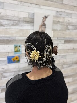 ブルームス アンジュ(Blooms Unge) ショートヘアアレンジ