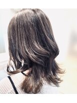 オーラヘアートウキョウ(ola. hair tokyo) 40代50代 大人グレージュカラーミディアムレイヤー