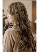 髪質改善サロン WE BE PARSLEY atre 川越店【ウィービーパセリアトレ】&nbsp;ロングヘアに動きとツヤをプラス♪外国人風の柔らかハイライト