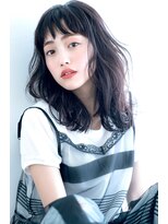 ローネス(LONESS)&nbsp;【LONESS】透明感いつぱいのゆるっと黒髮グラデーションスタイル