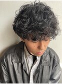 外国人風大きめカールスパイラルパーマ