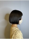 20代30代大人可愛い艶感グレージュ切りっぱなしショート