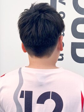 ヴァンクラウド 奈良店(VENT-CLOUD) 30代40代メンズ刈り上げフェードスタイルかき上げ短髪ワイルド