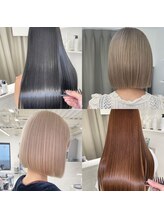 ピンピン、ツンツンとしたいかにもなストレートにはならない《ナチュラルストレート》