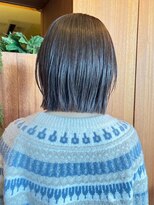 トップヘアー アヴェニュー 刈谷(TOPHAIR Avenue) あご下でパツっと切り揃えたボブ