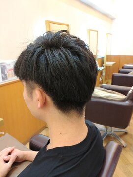 松本平太郎美容室 浦安店 サイドをスッキリ ツーブロック刈上げショート/30代40代50代60代