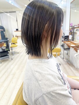 モリオ フロム ロンドン 成増店 【morio成増 セリザワ】レイヤーボブ イヤリングカラー