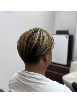 グルーミング&ヘアサロン スカイ(Grooming&hair salon SKY) ワンランク上のおしゃれカラー!センターパートメッシュ☆