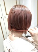コーラルピンクカラー×切りっぱなしボブ