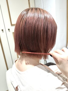 アルクバイネオリーブ 荻窪店(arc by neolive) コーラルピンクカラー×切りっぱなしボブ