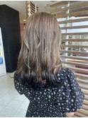エンドカラーが似合うレイヤースタイル