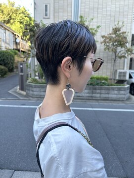 フェンヘアーアイス 中目黒(Fen.hair ici) ショートカットひし形黒髪前髪なし20代30代