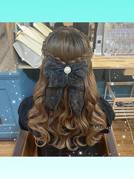 マカリィ 池袋店(Makalii) ハーフアップ