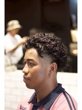 キングスマン トーキョー 国分寺(KINGSMAN TOKYO) パーマーフェード