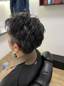ボンド(Bond) 30代40代メンズカット サーフカール 岐阜市