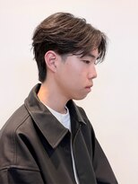 ウシワカマルガーデン(ushiwakamaru Garden)&nbsp;フェザーショート/刈り上げ無しセンターパート/韓国ヘア