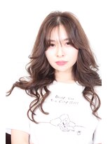 テラスグレース 横浜(TERRACE GRACE)&nbsp;センター分け、ふんわりヘア