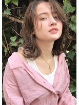 ムード カナザワ(mood kanazawa)&nbsp;ミディアム×レイヤー外ハネ