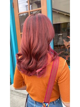 メトメ(METOME) ［お客様ヘア］赤系ハイライト バレイヤージュ