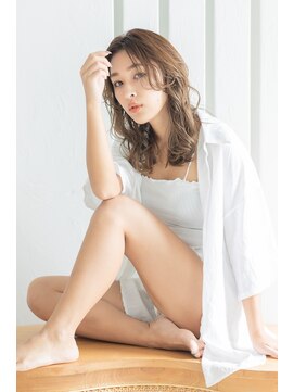 トティア 元町三宮(Totia) 【Totia元町・三宮】ノームコア×くびれヘア