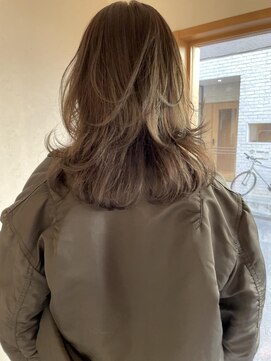 ニア 清澄白河(nir) 〈清澄白河 半個室〉レイヤーミディアム/オリーブベージュ