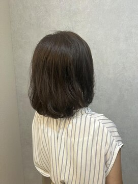 ウィスプ 赤羽店(wisp) オリーブベージュカラー