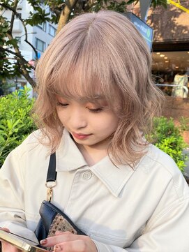 ベレーザシェルト(Beleza scelto) 92ニュアンスカラーブロンド金髪ボブ波巻きふんわりカールウルフ