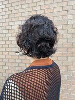 イチエ(icie)&nbsp;お手入れ簡単!!パーマ風くせ毛をいかしたショートボブスタイル