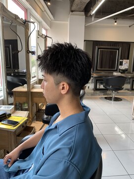 アイズ 海老名(AIZU) スウィングアップバングジェットモヒカン骨格矯正カットフェード