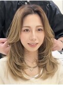 ハイライトカラーミルクティーベージュレイヤーカット