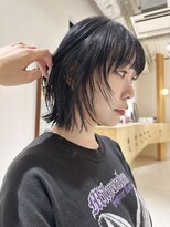 ニール 名古屋 伏見 丸の内(NEELU)&nbsp;【NEELU_misa】ネイビーブルー レイヤーボブ