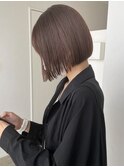 グレージュハンサムショートレイヤーカットセミロングボブヘア