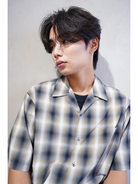 ニコ トウキョウ ヨコハマ(nico) メンズセンターパートニュアンスパーマ毛流れメンズパーマ刈上げ