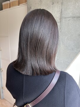 ファロルーエ(falo Ruhe) 切りっぱなしモードミディアム