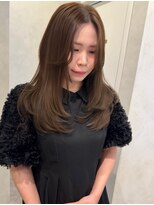 リタ(Lita.)&nbsp;韓国風セミロング/内巻きワンカール/透明感ベージュ[新保/青江]