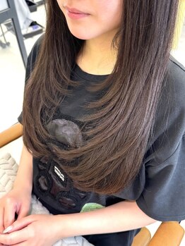 リジー(Litzy)の写真/【女性のみ/全席半個室】長さを変えずこなれヘアにするなら≪木寺≫くびれレイヤーで叶える小顔×抜け感を*