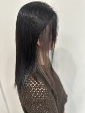カットアンドトータルビューティ ヴァンキャトル(Cut&Total Beauty VINGT QUATRE) グレージュインナーcolor Style