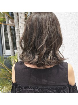 ヘアデザイン ダブル(hair design Double) 外はねボブ