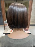 前下がりのミニボブ