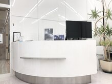 カルダン(Karudan)の雰囲気（清潔感のあるレセプション♪17時までは予約不要〈バーバー〉）