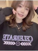 外ハネくびれミディアムナチュラルウルフ