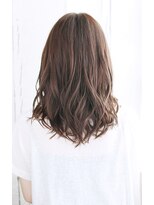 シュシュット(chouchoute)&nbsp;大人かわいいこなれ美髪ミディホワイトグレージュネビージュ/009