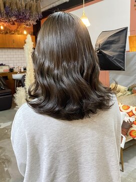 チャプター 問屋町(chapter) オリーブベージュカラーレイヤーカット赤み消しブリーチなし韓国